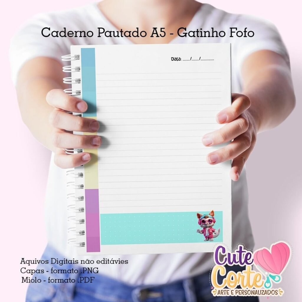 352185463_800717817947434_8988703138068328359_n-scaled-1.jpg Caderno A5 + Bloquinho A6- Gatinho Fofo + Brinde: To do List Gatinho Fofo - Imagem 3