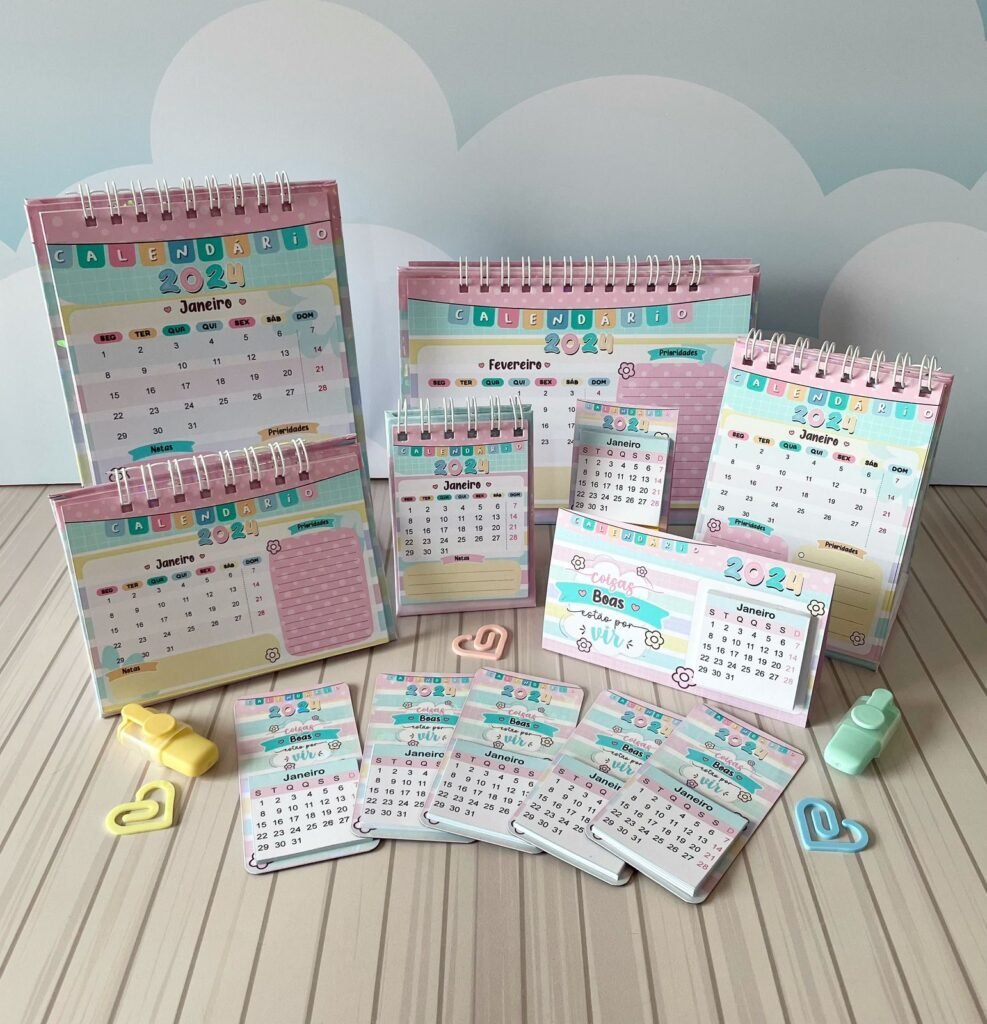 3c5190a8-9349-44ed-8f0a-ae725155f3c9-scaled-2.jpg Calendários Candy 2024 - Mesa | Bloco (Lina Criativa) - Imagem 1