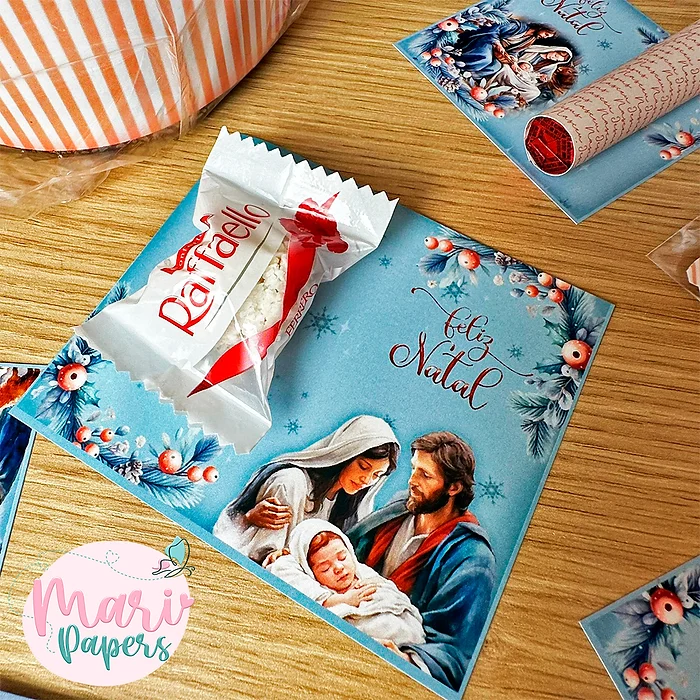 42b9aa_07caeeeb1d494dcf9214c1a9c286516dmv2-1.webp Coletiva Nasceu Jesus (Mari Papers) - Imagem 5