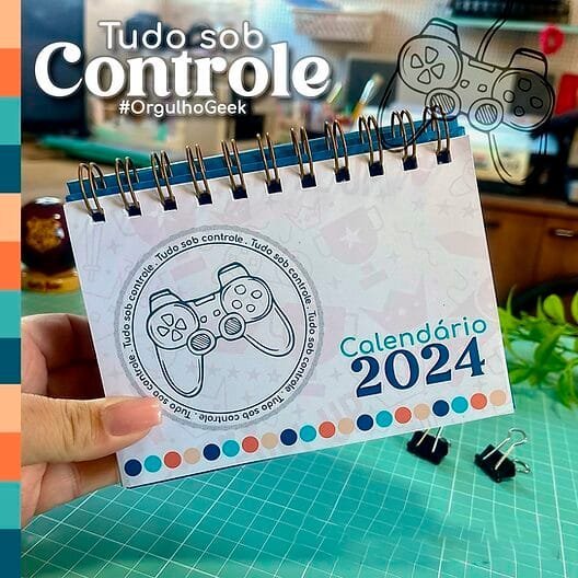 5733c2_fca4c0dc8ccc4b928eea5c4fb0403350mv2.jpg Calendário Geek - Imagem 5