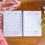 Combo Col. Caramelo – Agendas DATADAS 2024 A5 | 30 miolos + Capas (Amarantto) - Imagem 13