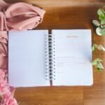 Combo Col. Caramelo – Agendas DATADAS 2024 A5 | 30 miolos + Capas (Amarantto) - Imagem 3