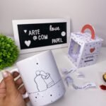 Caixa Maleta +Arte Caneca - 10 Motivos para Te Amar - Namorados