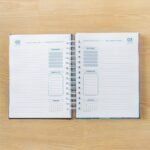Combo Agendas Datadas 2024 | A5 + Capas | 30 miolos Col. Topázio (Amarantto) - Imagem 35