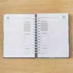 Combo Agendas Datadas 2024 | A5 + Capas | 30 miolos Col. Topázio (Amarantto) - Imagem 16