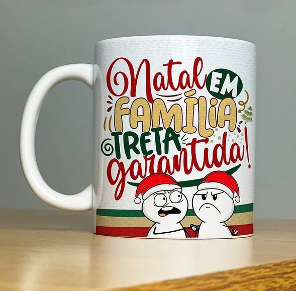 ec8459_77338a3ed9e346119be3518fca6cf66cmv2-1.jpg Estampas Canecas - NataL 2023 Vol.1 (Abacaxi Sublimatico) - Imagem 5