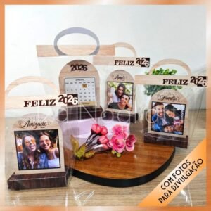 4 Mini calendários de mesa com foto, tipo madeira – 2026 (Iza)