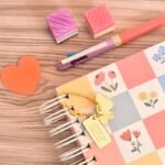 Agenda A5 – 2026 Miolos Datada e Permanente – 1DPP Floral Cute (Cute Corte) - Imagem 3