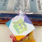 Volta às Aulas – Card com Fundo Quadriculado – Crisol Artes