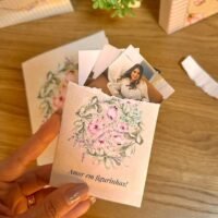 Álbum Amor em Figurinhas (Moldes da Lê)