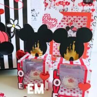 Arquivo de corte Caixa para ferrero, cupcake mickey love