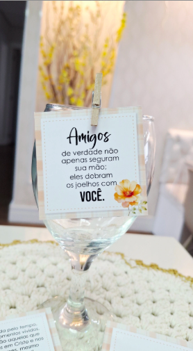 TagMenu_Amigos-de-verdade-nao-apenas-seguram-sua-mao Tag+menu Amigos de Verdade Não Apenas Seguram Sua Mão - Imagem 1