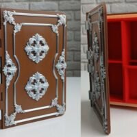 Book Secret Box 142658858