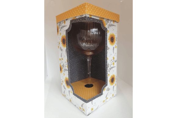 Gin-Glass-Gift-Box-SVG-69084983 Gin Glass Gift Box SVG 69084983 - Imagem 1