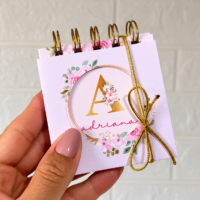Mini Calendário Rosa com Caixa
